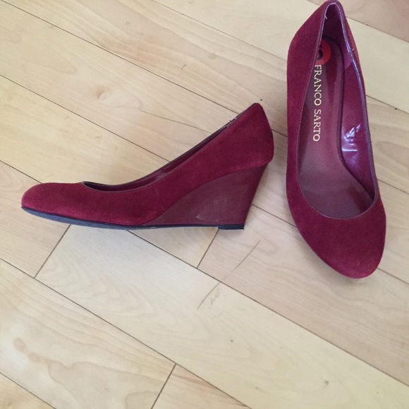 Franco Sarto Red suede pumps