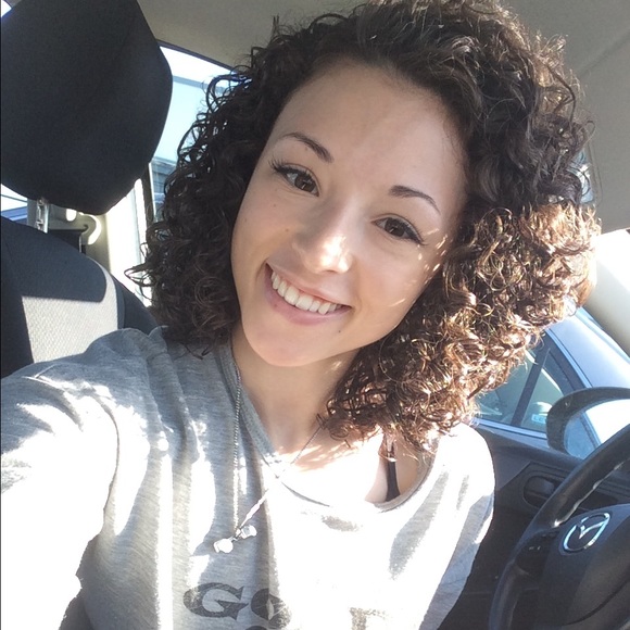 Meet your Posher, Alaina