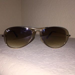 Authentic Small Ray Ban Aviators sunglasses Authentic Small Ray Ban Aviators sunglasses
