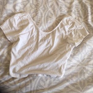 Short sleeve scoop back crop top