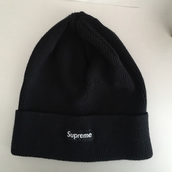 Supreme black beanie