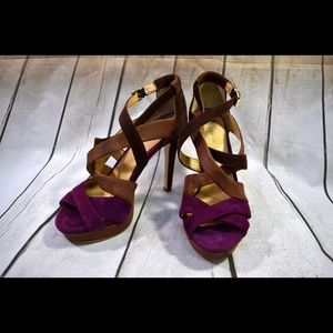 Gianni Bini platform sandals