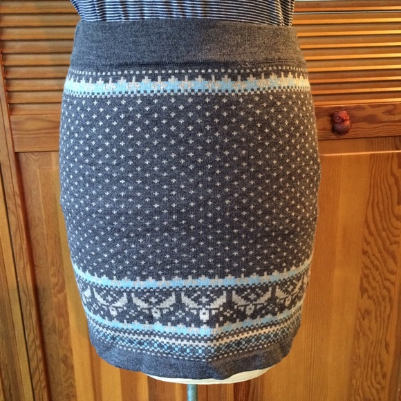 Mini Sweater Skirt by Takeout - Picture 3 of 4