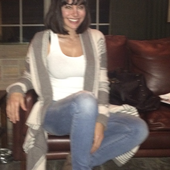 Splendid Cardigan 💛❤️ - Picture 4 of 4