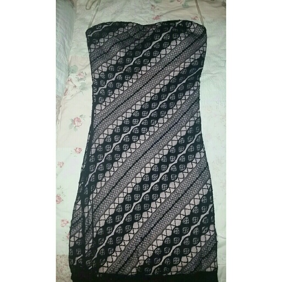 Pink and black lace mini dress - Picture 1 of 3