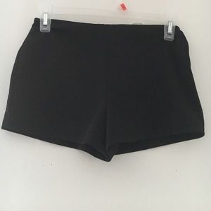 Stretchy Highwaisted Shorts