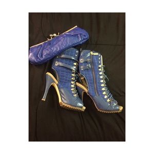 Blue High Heels 💧