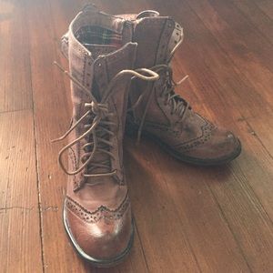 Brown saddle boots, size 6.5