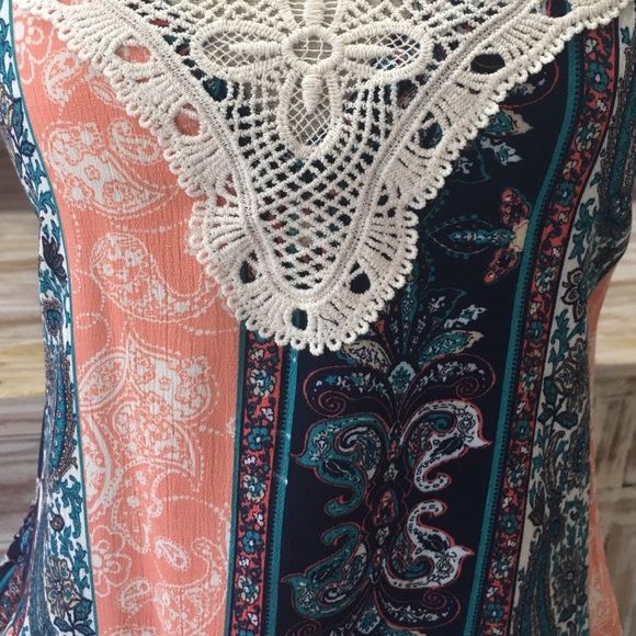 NWOT "One and Only" paisley crochet top - Picture 2 of 3