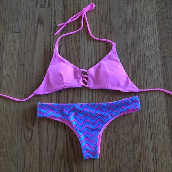 NEW REVERSIBLE FLORAL BIKINI