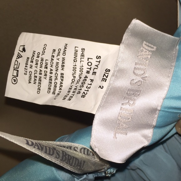 Dress - Picture 4 of 4