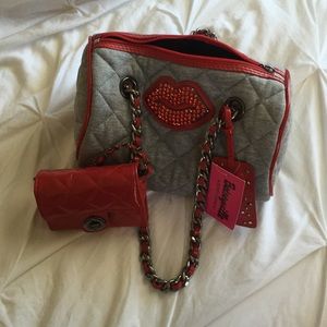 Betsey Johnson barrel handbag