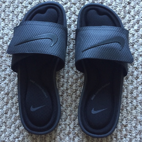 •SOLD• Nike Solarsoft Comfort Slides