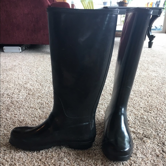 Black Rain Boots