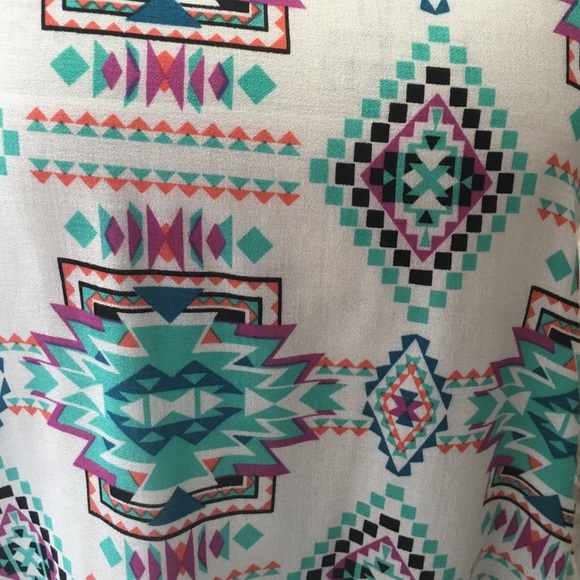 NWOT "Aquarius" Aztec print top - Picture 2 of 3