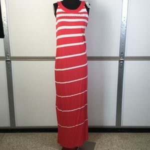 Long pink maxi dress
