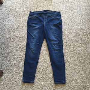 Forever 21  Skinny Jeans size 16