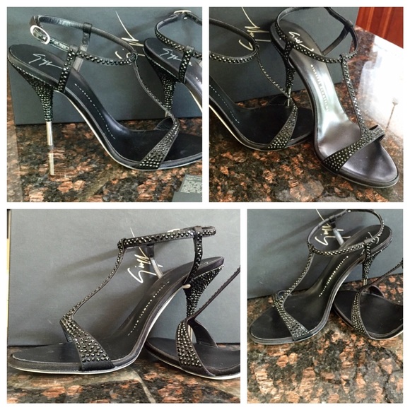 ✨Giuseppe Zanotti Crystal Sandals✨ - Picture 3 of 5