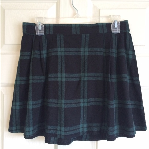 Plaid Black/Green Old Navy Skirt