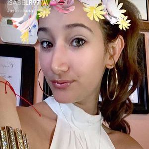 Meet your Posher, Isabel