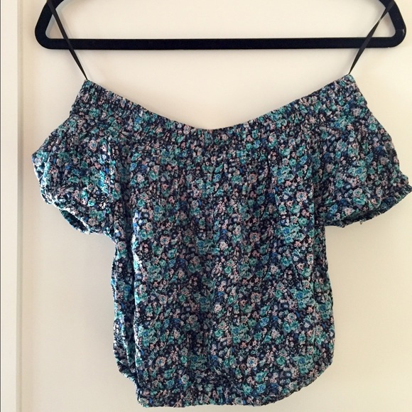 LF Crop Top, NEW WITH TAGS