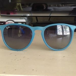 Blue raybans