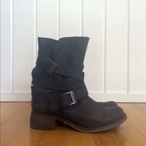 Steve Madden Arktic Boots