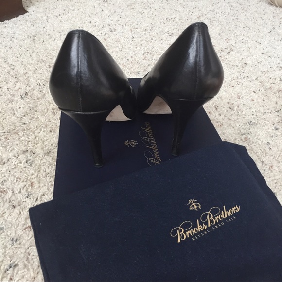 Brooks Brothers Black Peep Toe - Picture 2 of 4