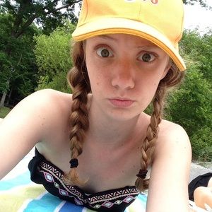 Meet your Posher, Alexandra