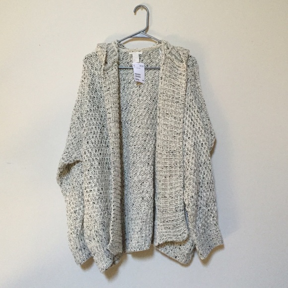 NWT! H&M Chunky Cardigan With Hood