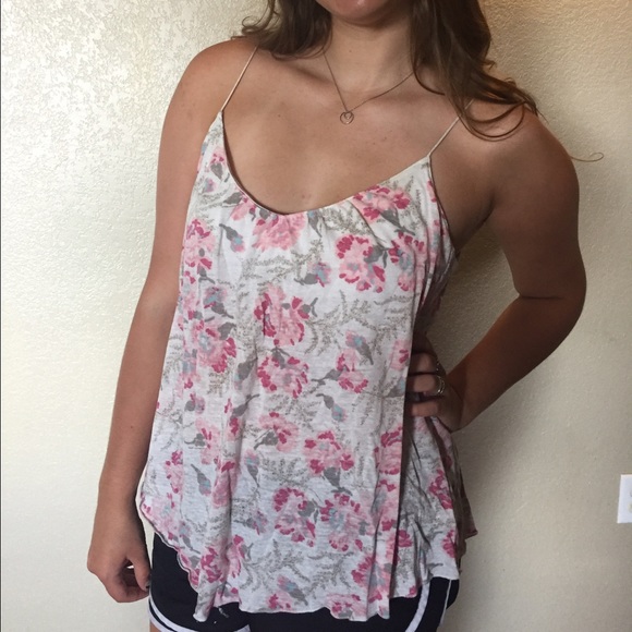Cute American Eagle flowy tank