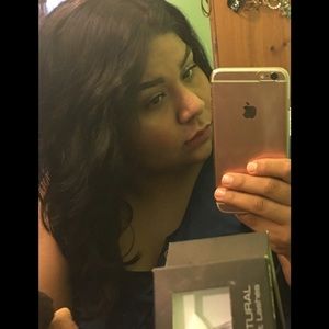 Meet your Posher, Dalia