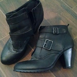 Hailey Jeans Co Black Booties