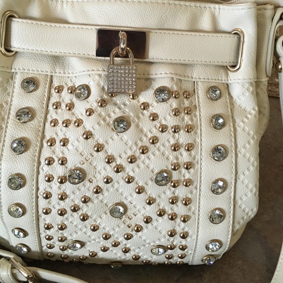 Purse - Picture 2 of 3