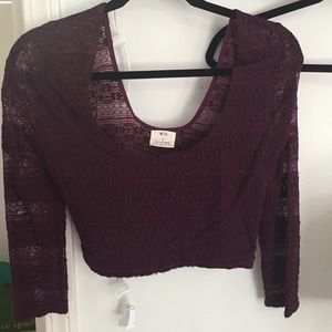 Long sleeve crop top