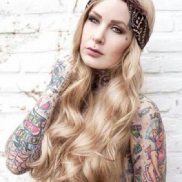 27"  Light Brown Wavey Wig
