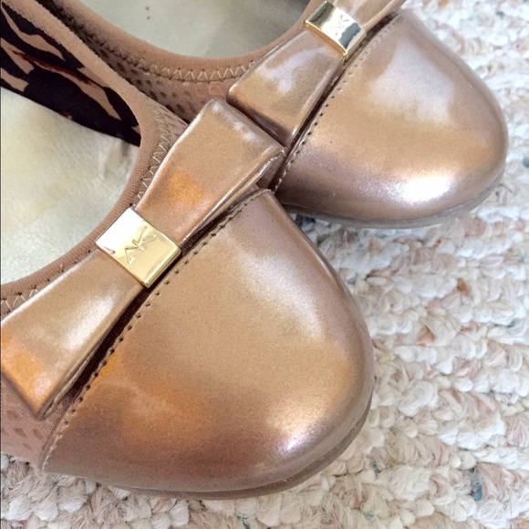 Flats - Picture 3 of 4