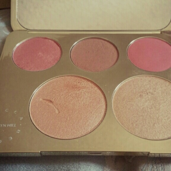 ~Sold~ Limited edition Jaclyn Hill Becca Palette - Picture 2 of 4