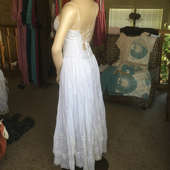 Flirty BEBE White Summer Maxi!
