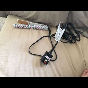 Straightner brand new just out of the box