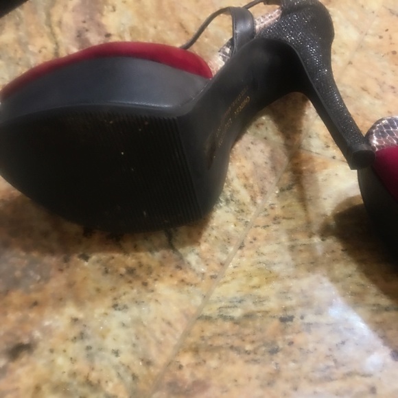Shoes - Picture 2 of 3