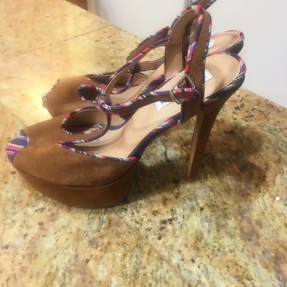 High heels - Picture 2 of 4