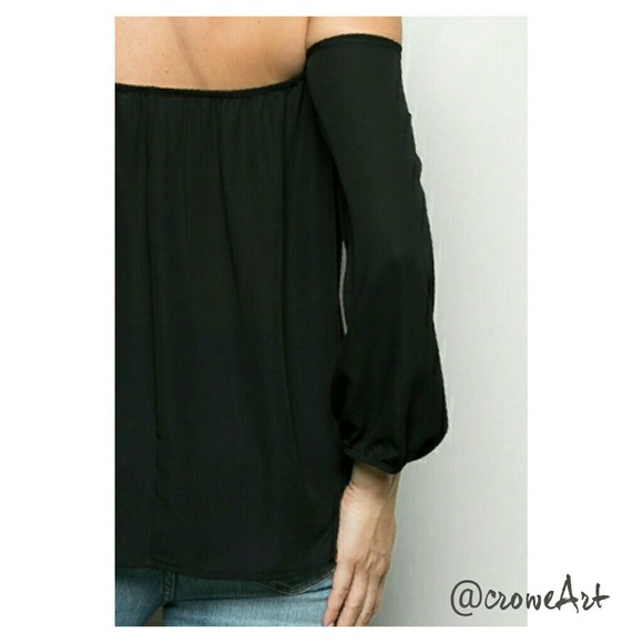 💞💖HP💖💞 BEST SELLER!!! Black Off Shoulder Top - Picture 4 of 4