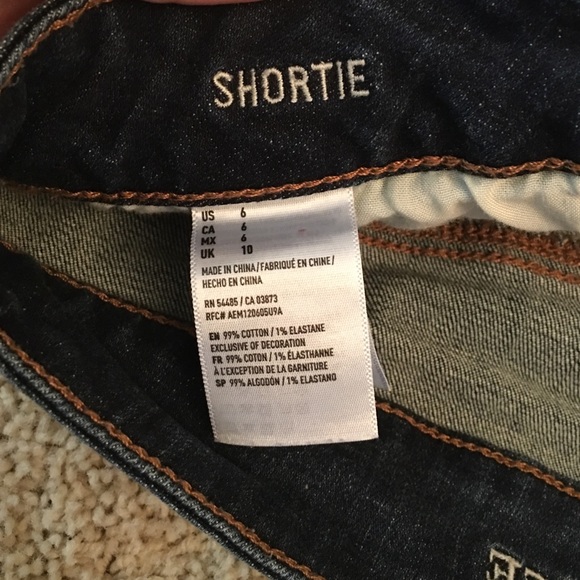 Super stretch denim shorts - Picture 3 of 4