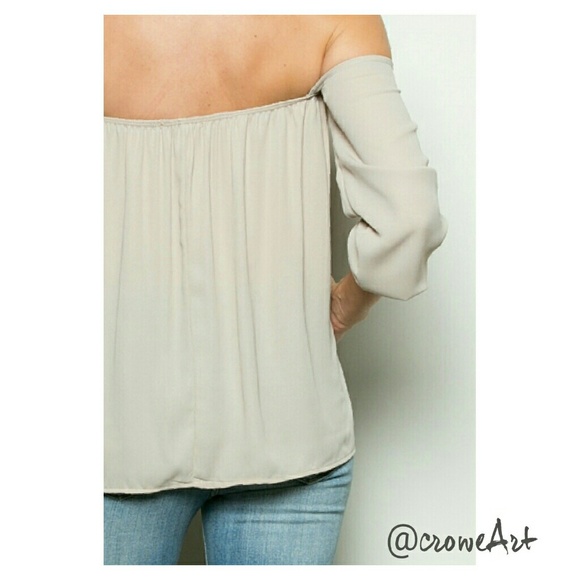 🌻🌼HP🌼🌻   Taupe Off Shoulder Loose Fit Blouse - Picture 4 of 4