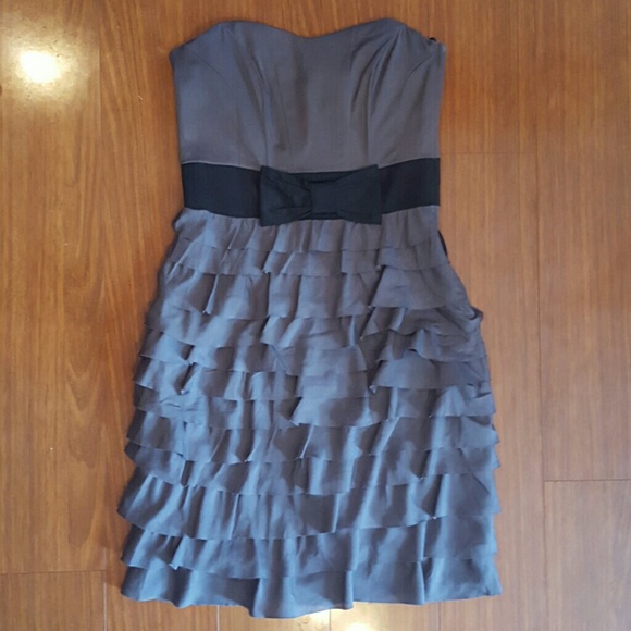 Strapless Short Ruffle Dress with Bow