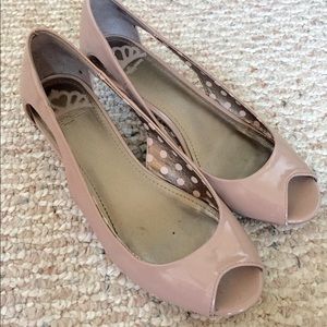 SOLD!  Fergalicious flats