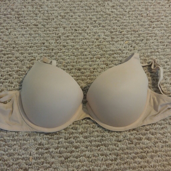 Victoria's Secret Pink Wear Everywhere Push-up