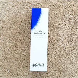 Estée Lauder Flash Illuminator