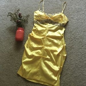 Fun yellow dress